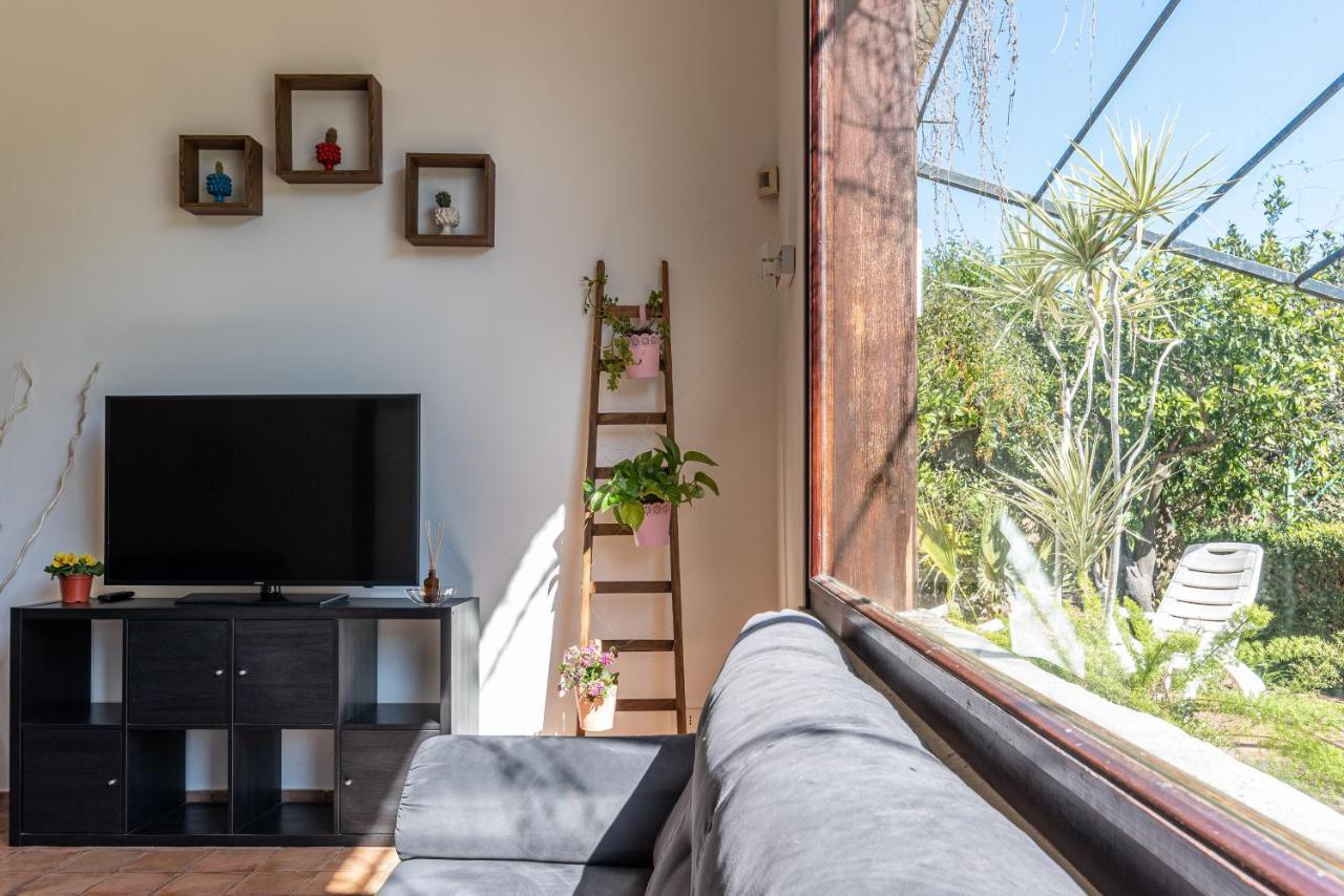 Bouganville Home Мондело Екстериор снимка