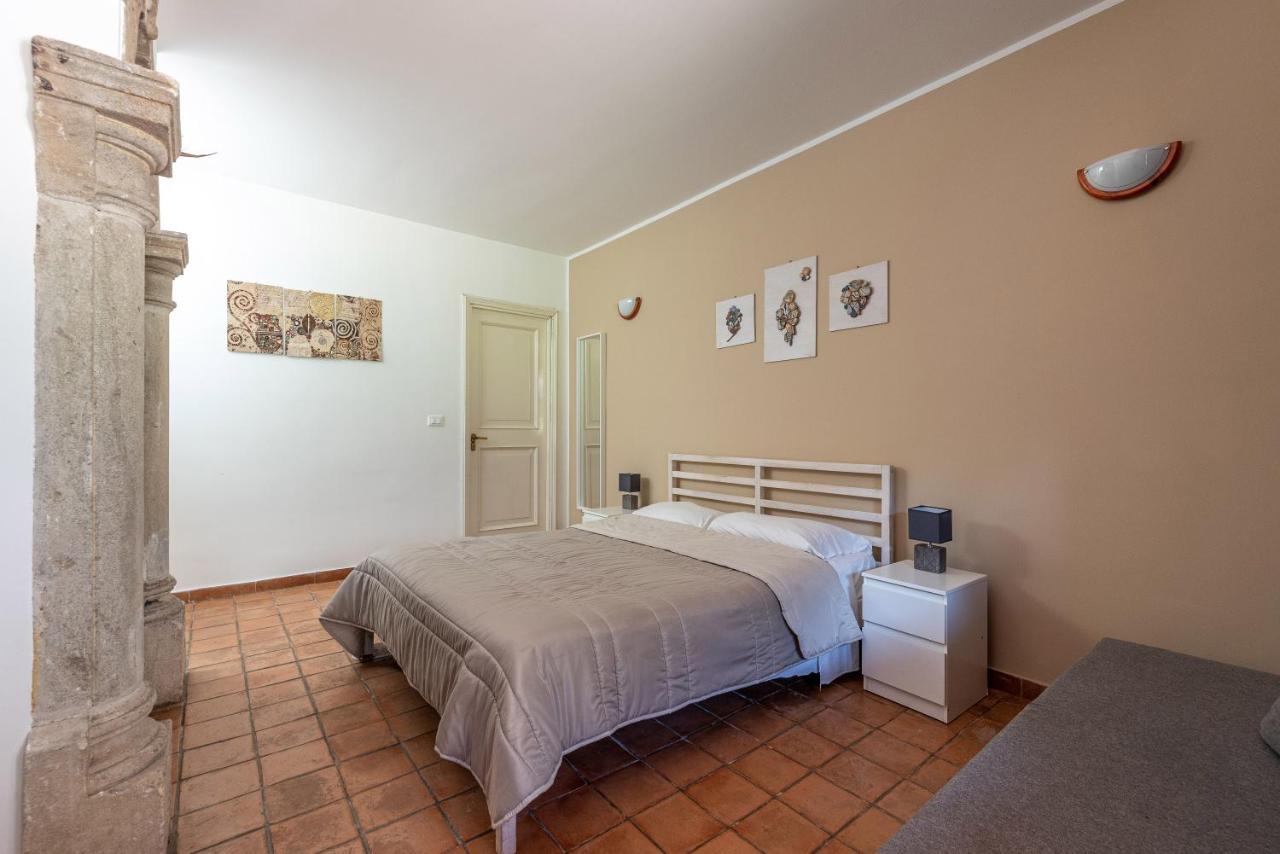 Bouganville Home Мондело Екстериор снимка